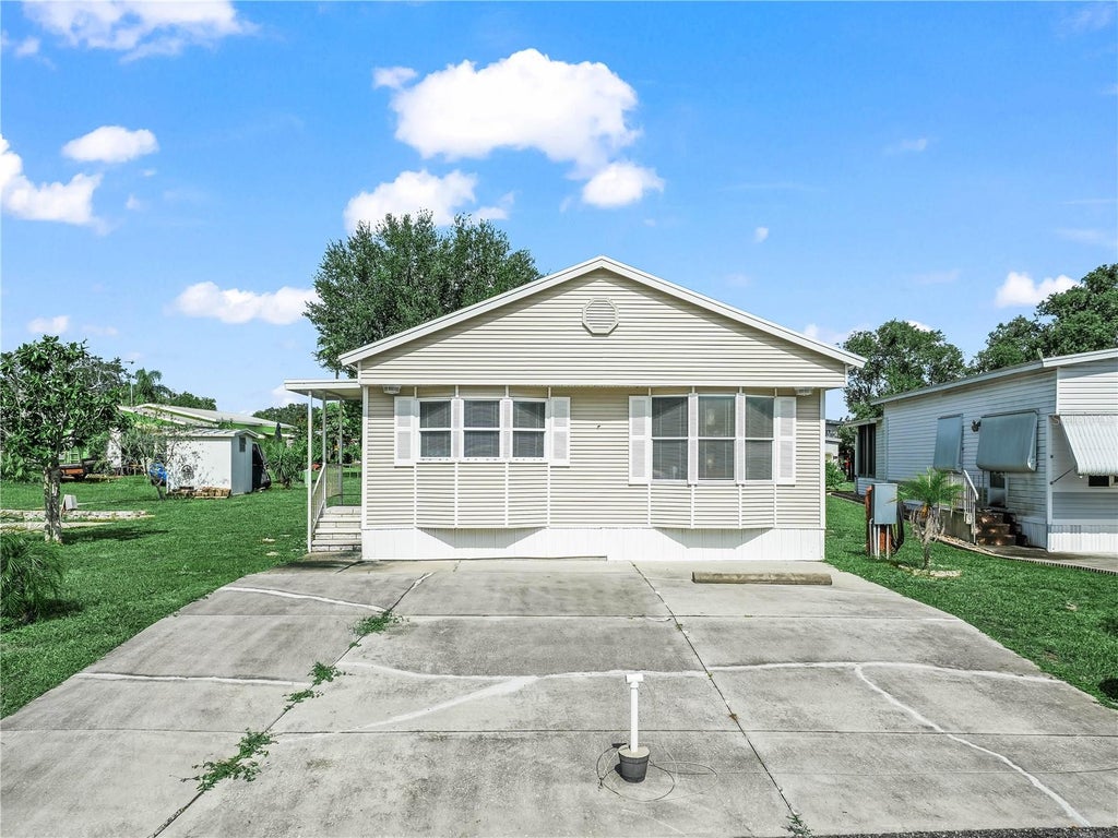 Photo of 108 Silversides Street, Lake Wales, FL 33898 (MLS # K4903604)