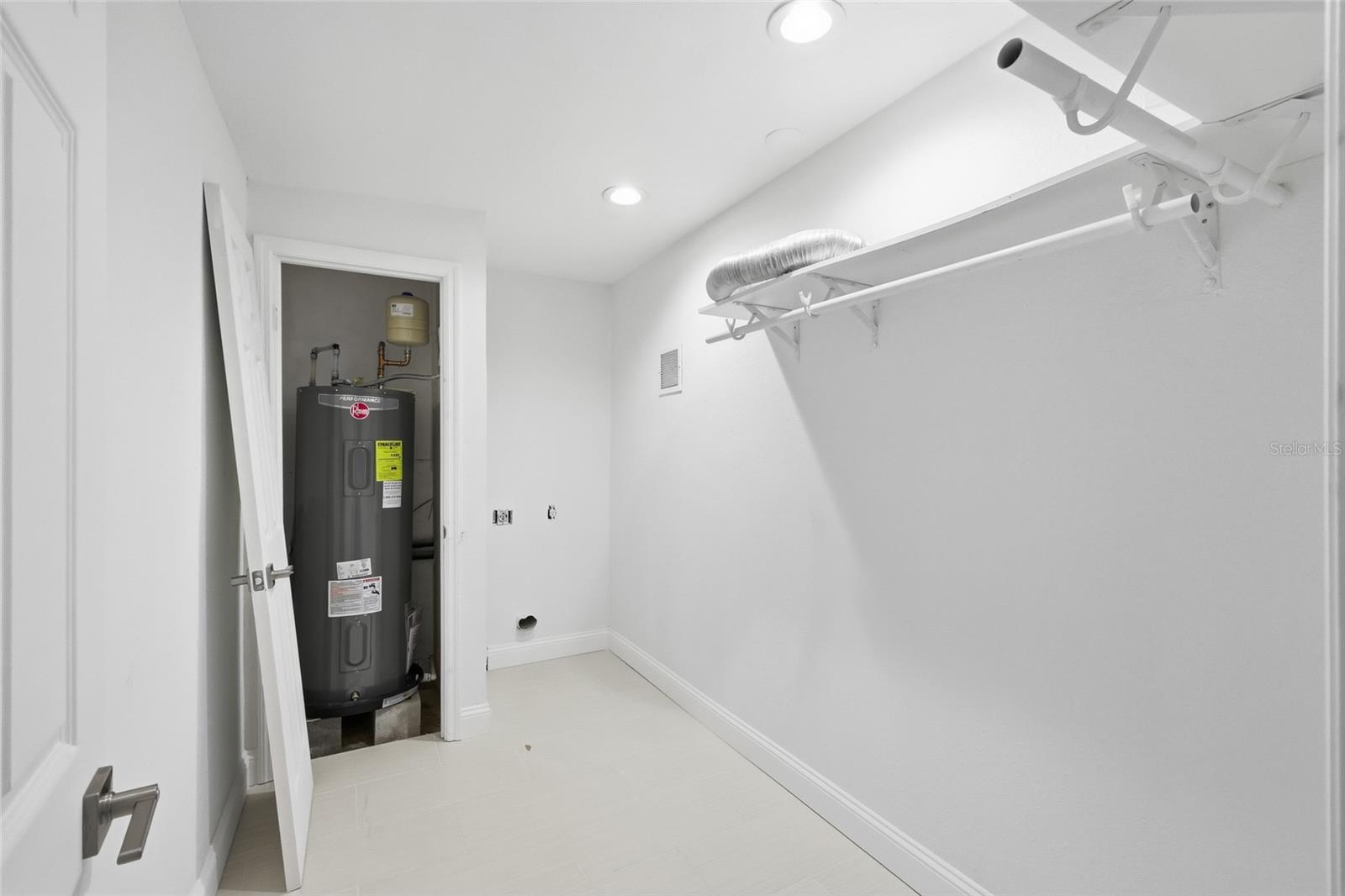 SHORE ACRES EDGEWATER SEC - Residential