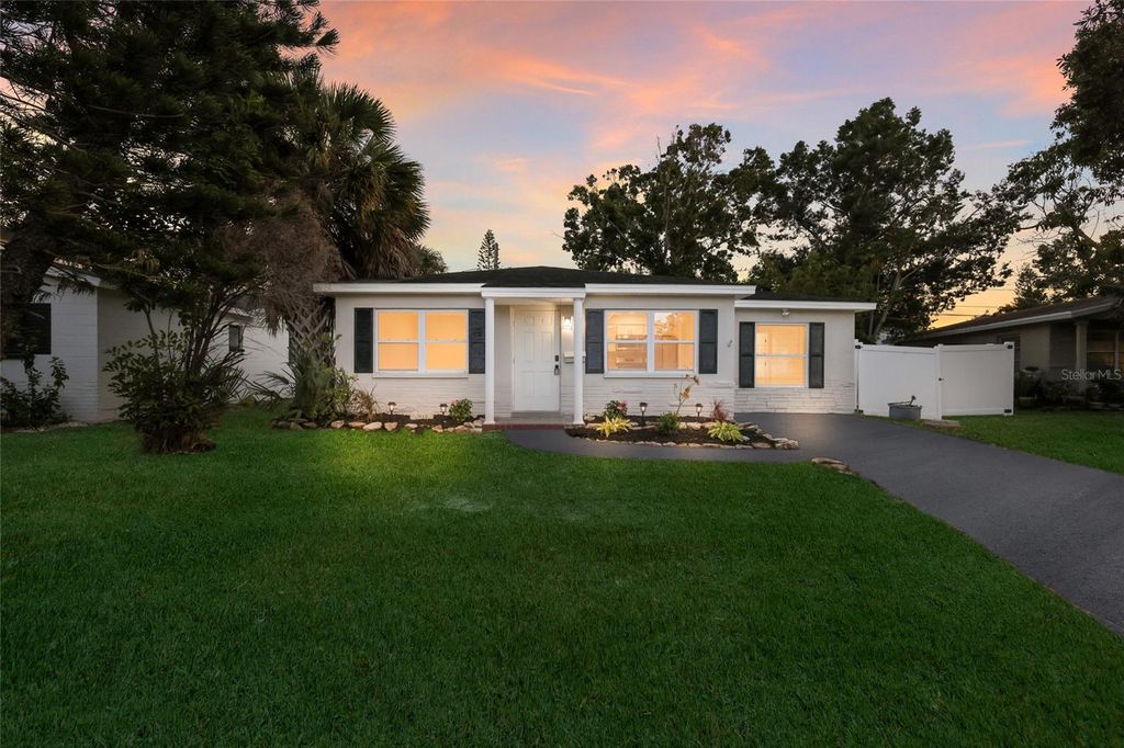 Photo of 1910 New Hampshire Avenue NE, St Petersburg, FL 33703 (MLS # A4671928)