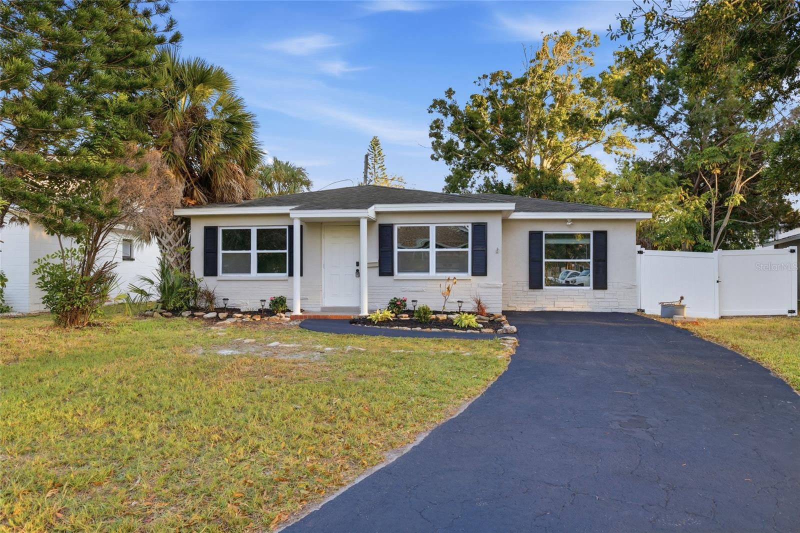 SHORE ACRES EDGEWATER SEC - Residential