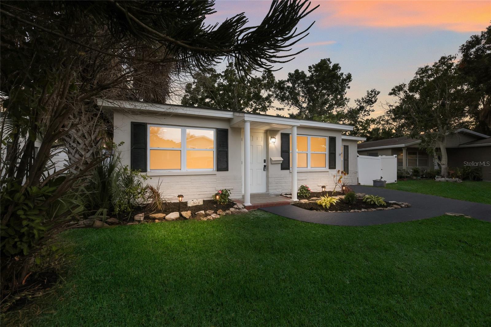 SHORE ACRES EDGEWATER SEC - Residential