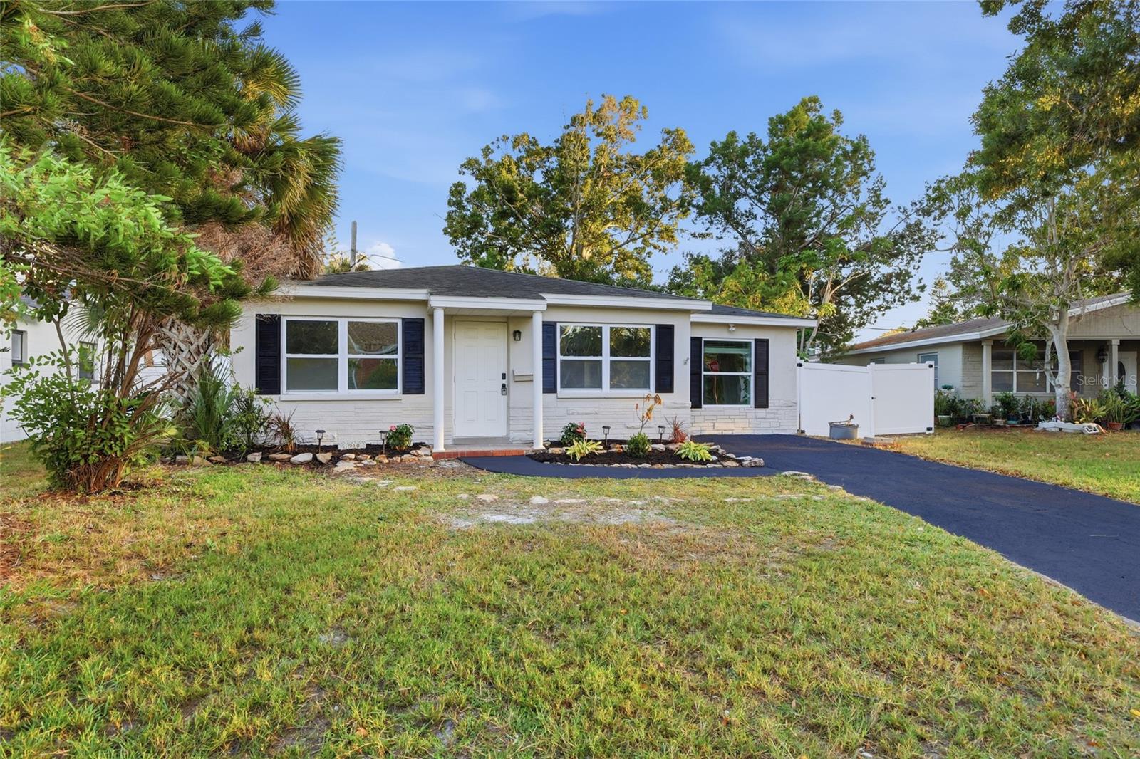 SHORE ACRES EDGEWATER SEC - Residential