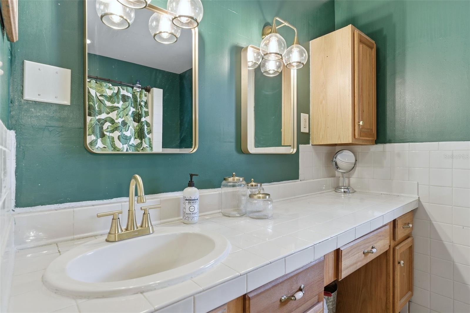 MC ELROYS RESUB BLK 133 DELANO - Residential