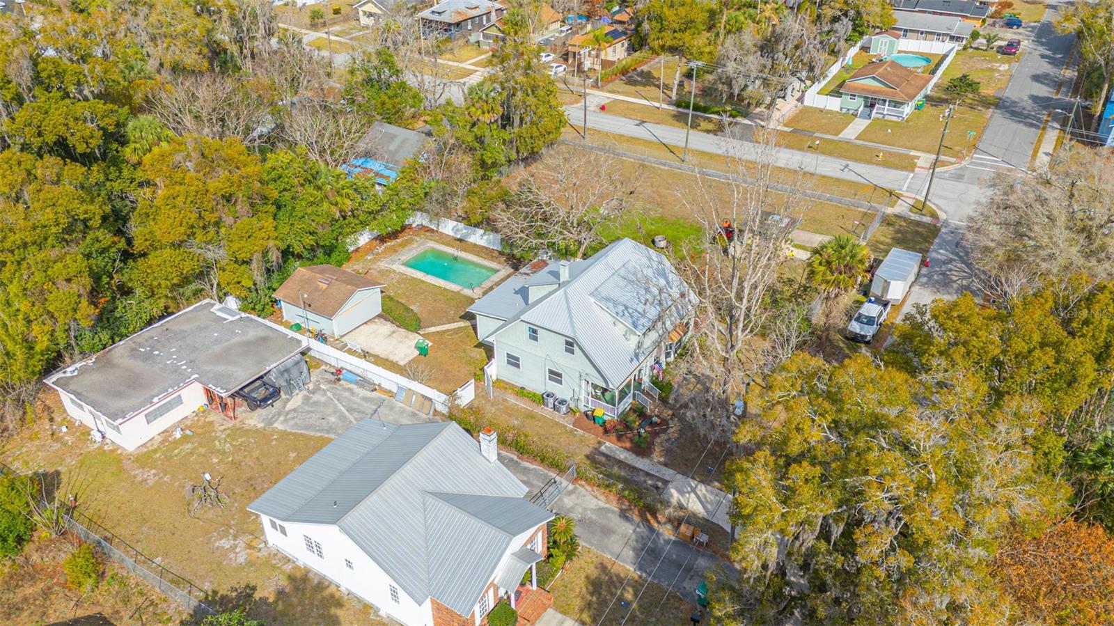 MC ELROYS RESUB BLK 133 DELANO - Residential