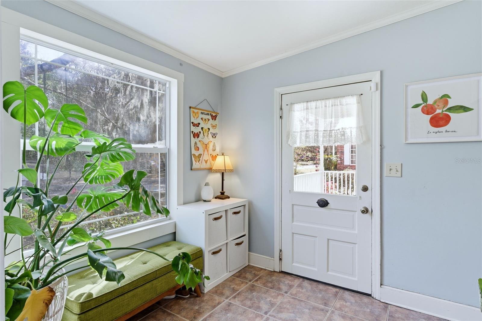 138 N KENTUCKY AVENUE