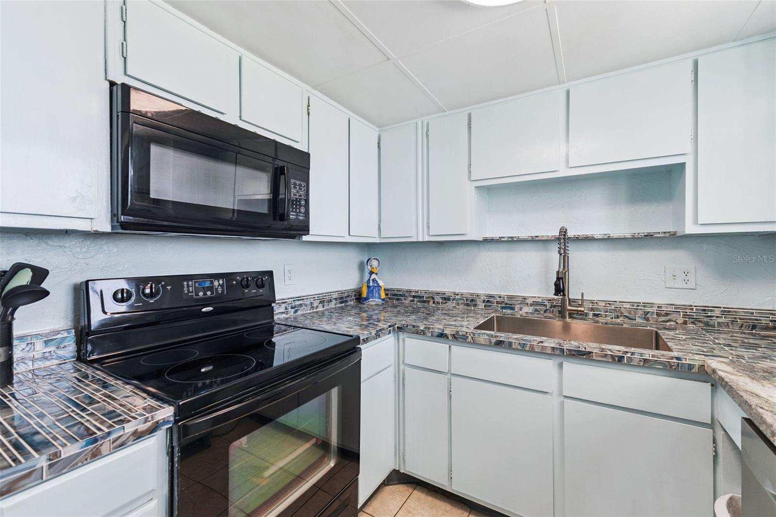 BELLAIR CONDO APTS - Residential