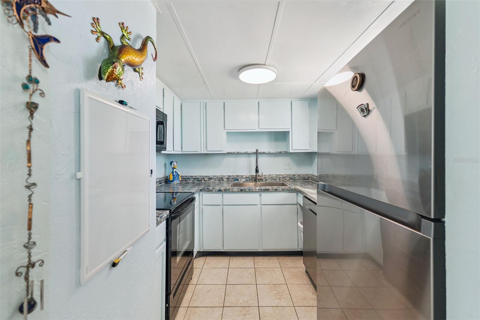 BELLAIR CONDO APTS - Residential