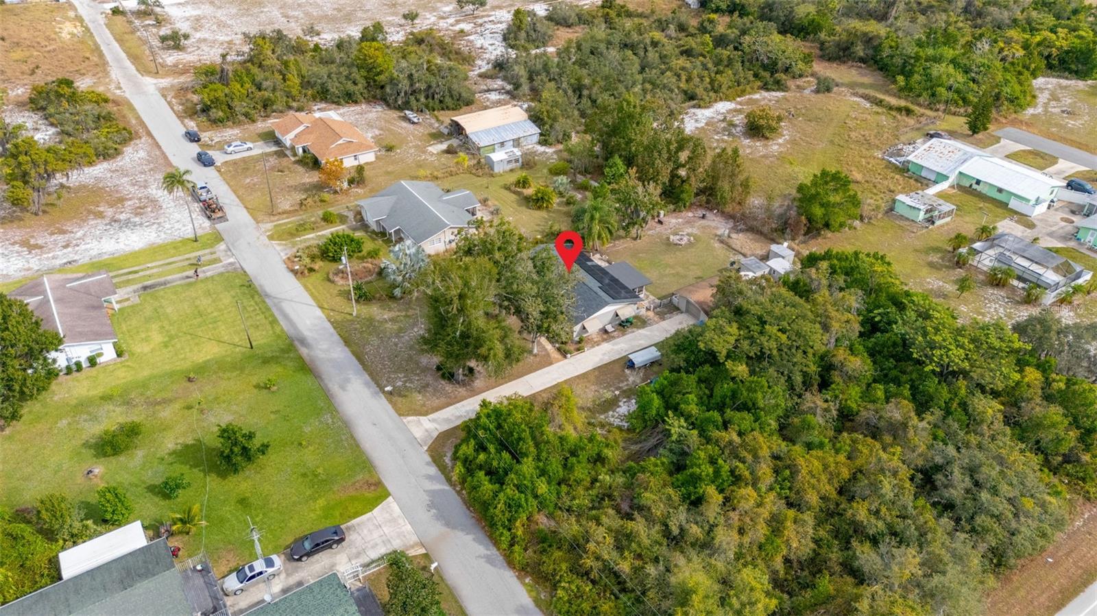 BREEZY POINT PARK - Residential