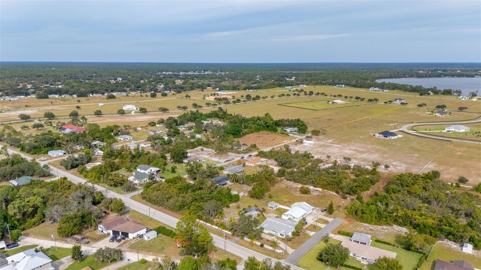 BREEZY POINT PARK - Residential