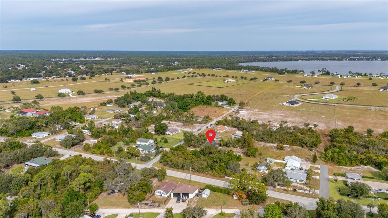 BREEZY POINT PARK - Residential