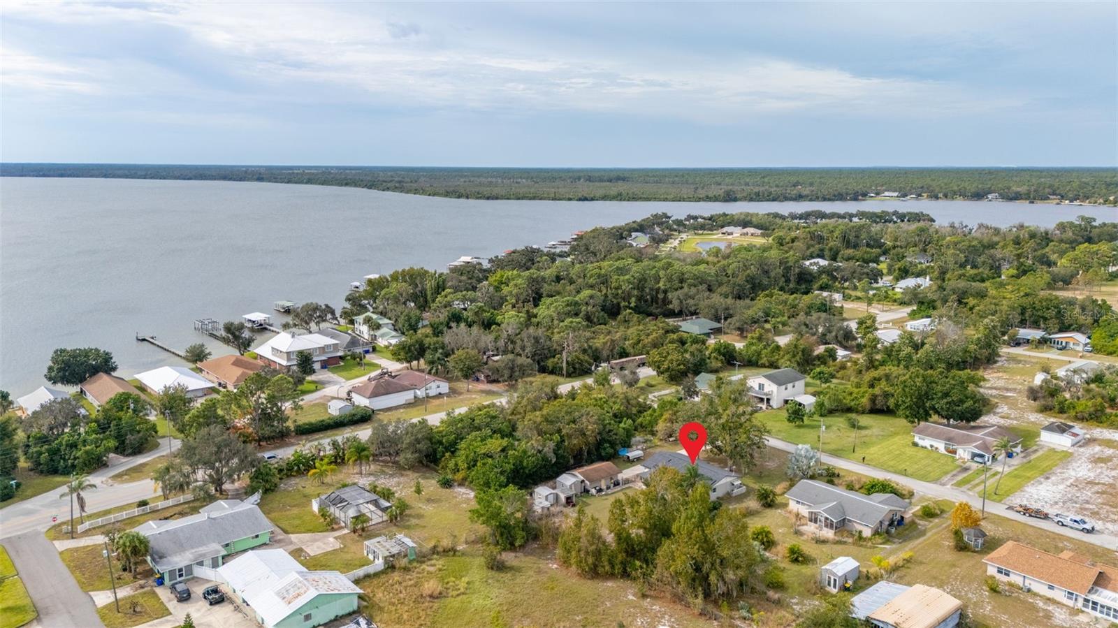 BREEZY POINT PARK - Residential