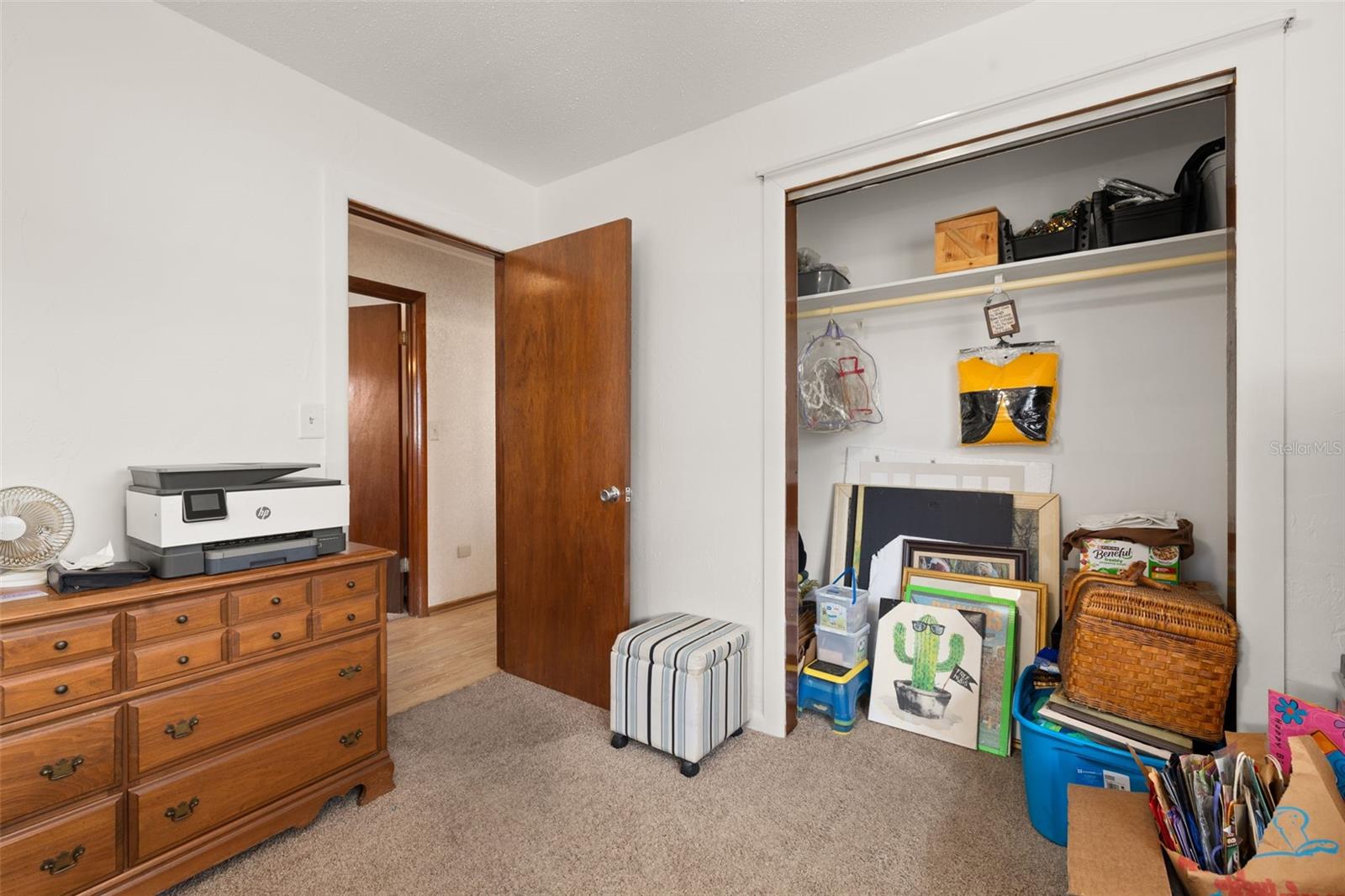 BREEZY POINT PARK - Residential