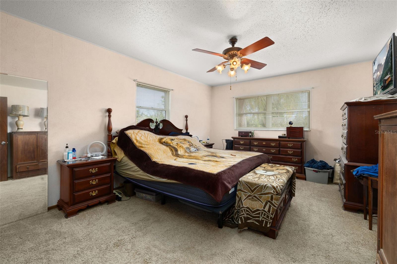 BREEZY POINT PARK - Residential