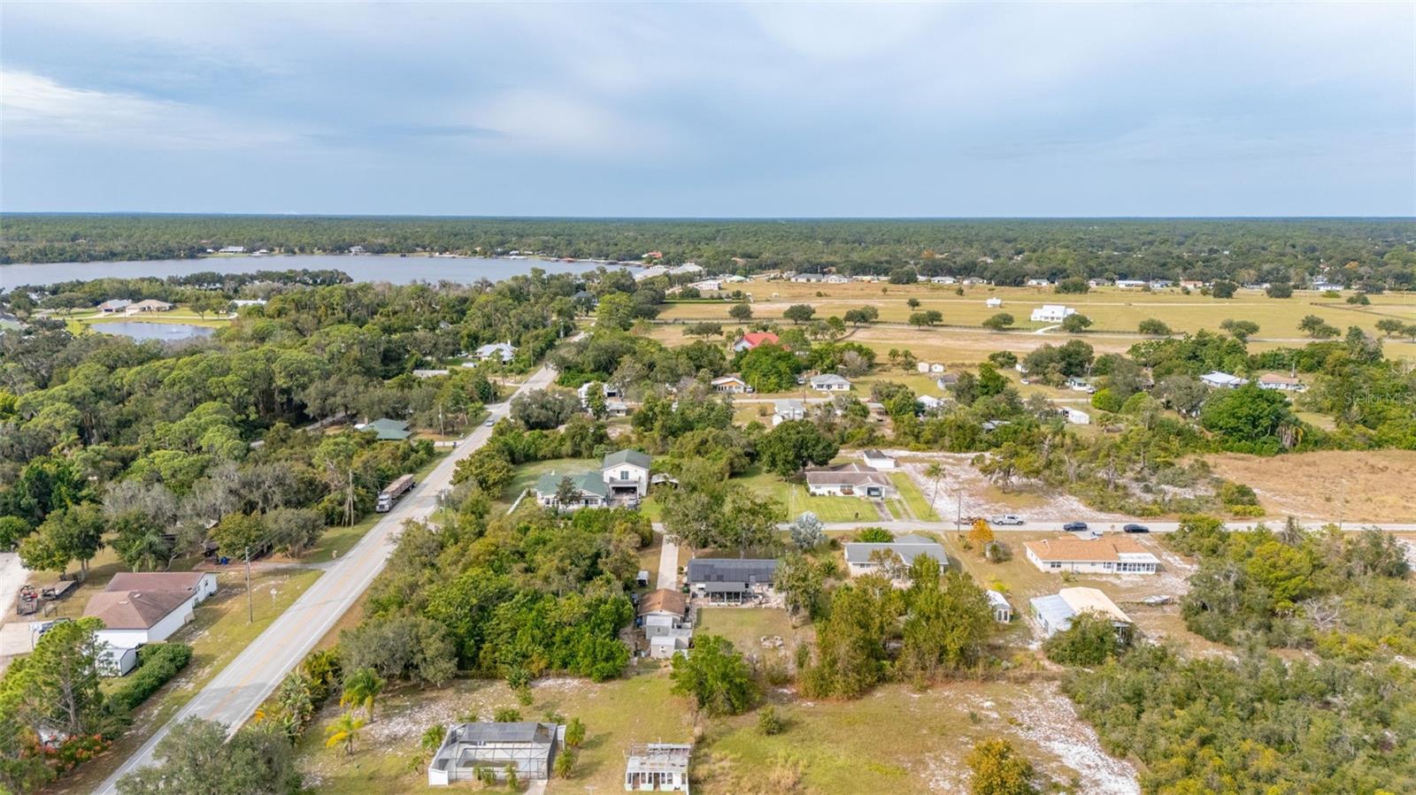 BREEZY POINT PARK - Residential