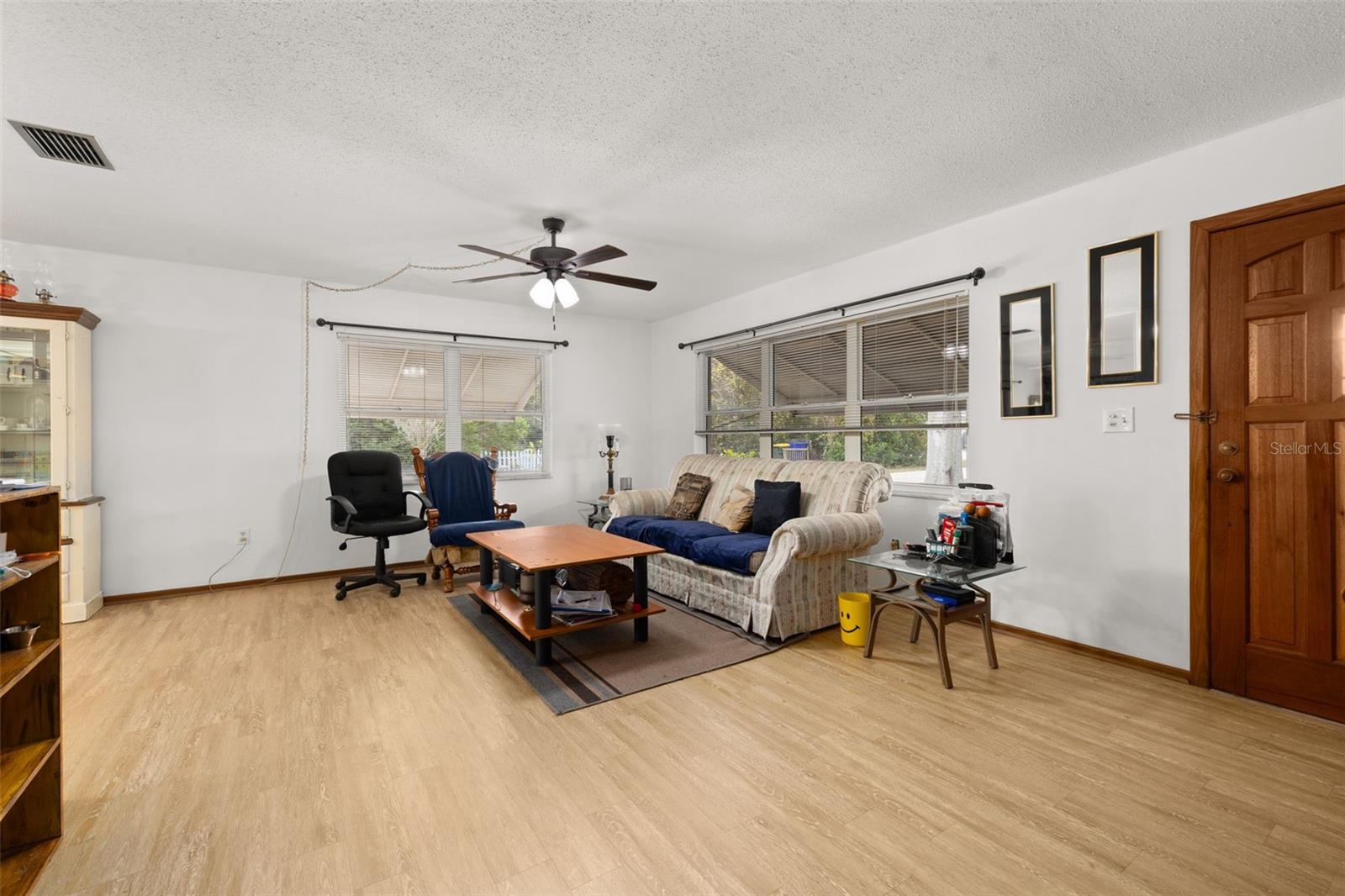 BREEZY POINT PARK - Residential