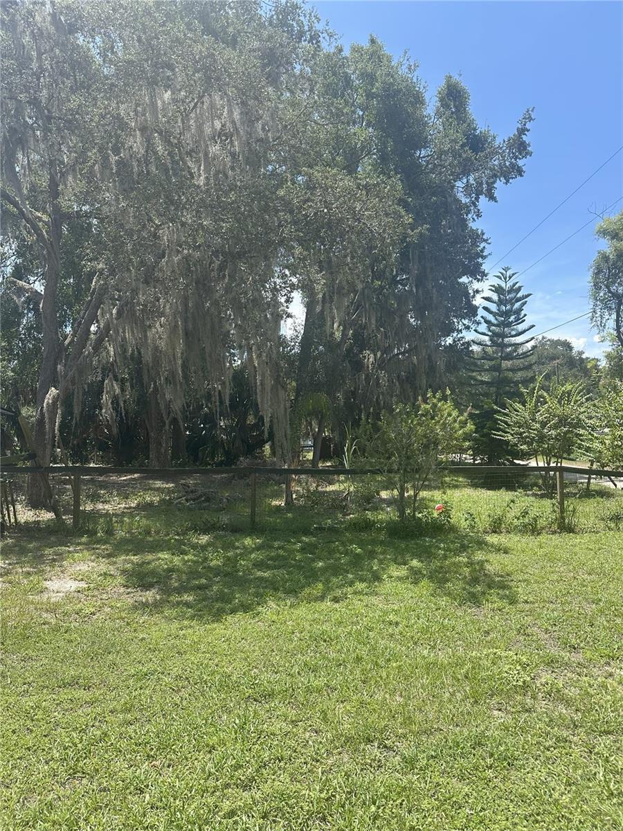 Come build your dream home on this prime, cleared residential lot in the heart of Leesburg! Close to all of your shopping, dining, and entertainment needs with historic Mt Dora just minutes away, and less than an hour to Orlando International Airport. Also minutes from Lake Eustis and the chain of lakes for outdoor enthusiasts!