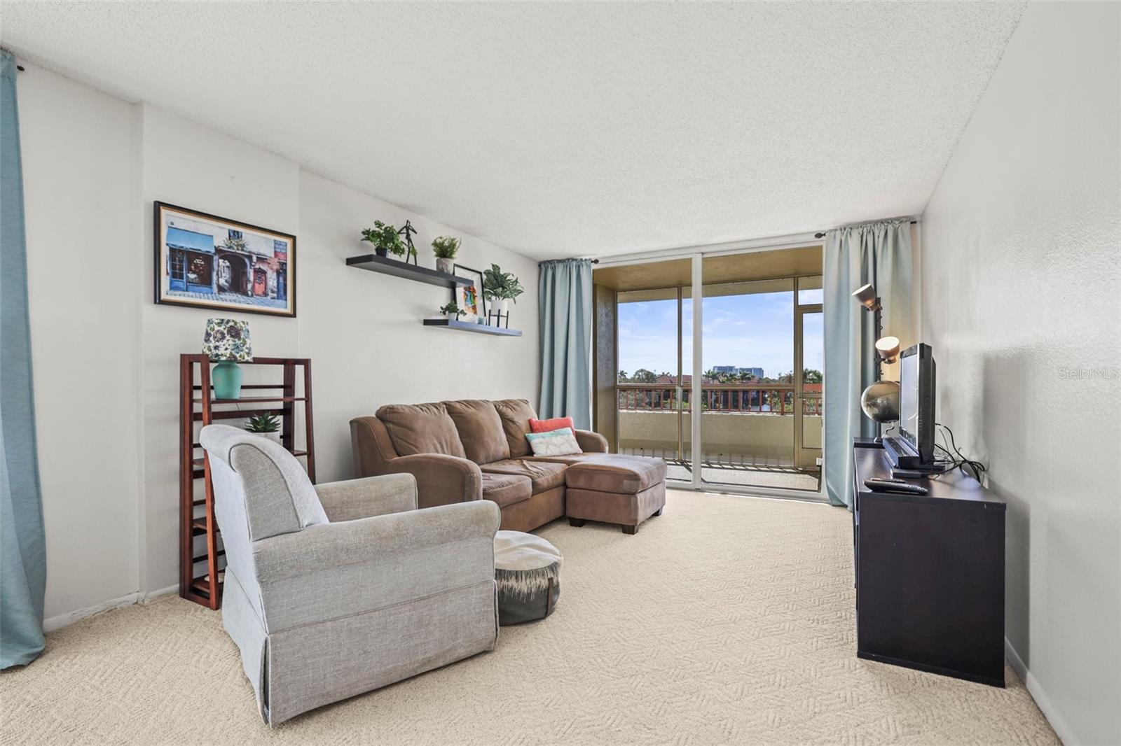 2333 FEATHER SOUND DRIVE A411