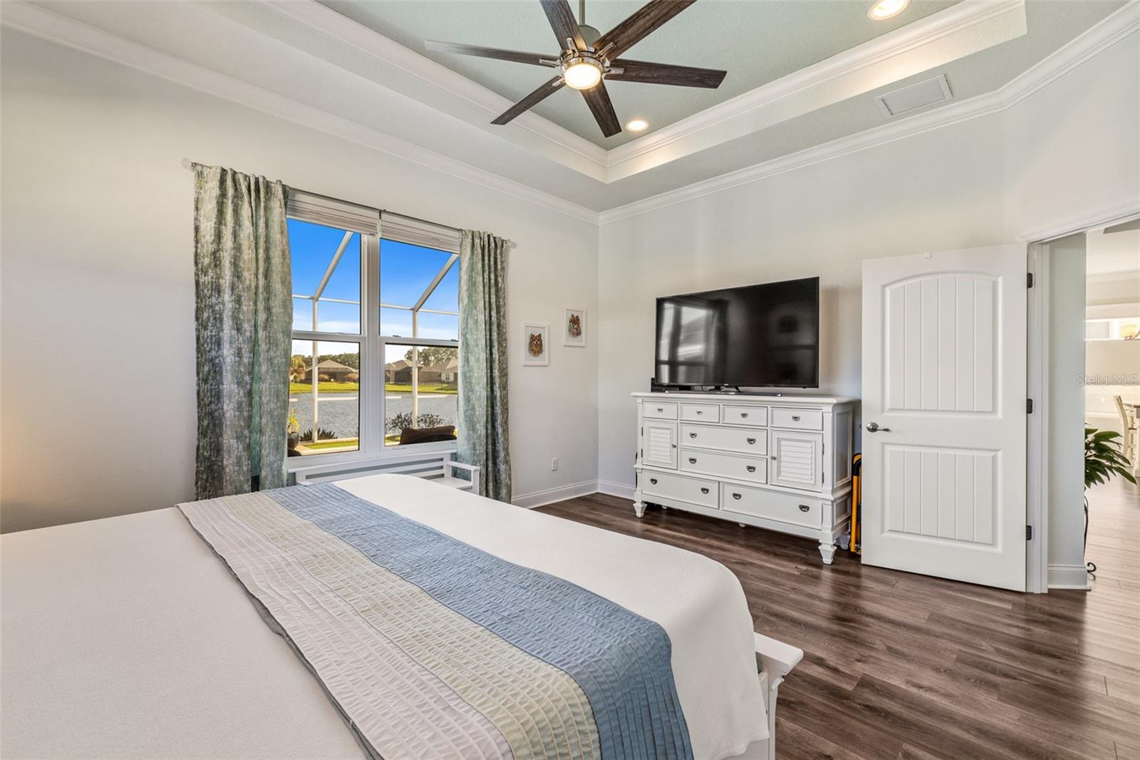 PALMS PH 1 - Residential