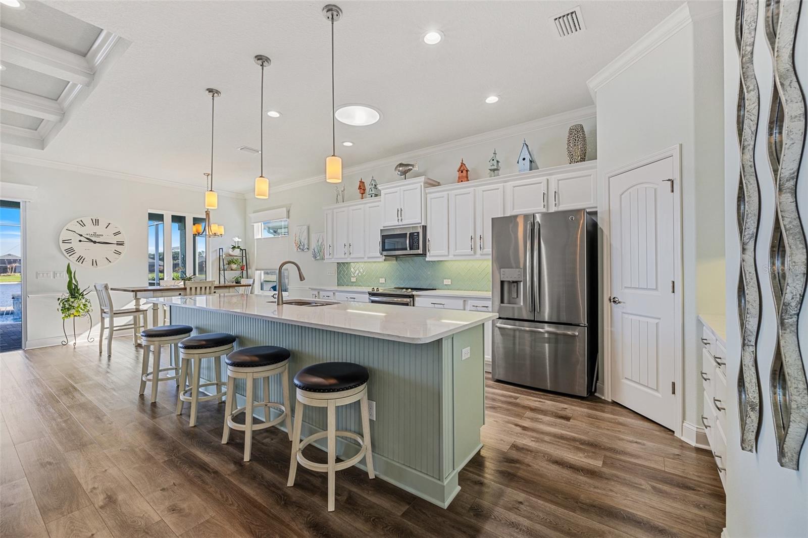 PALMS PH 1 - Residential