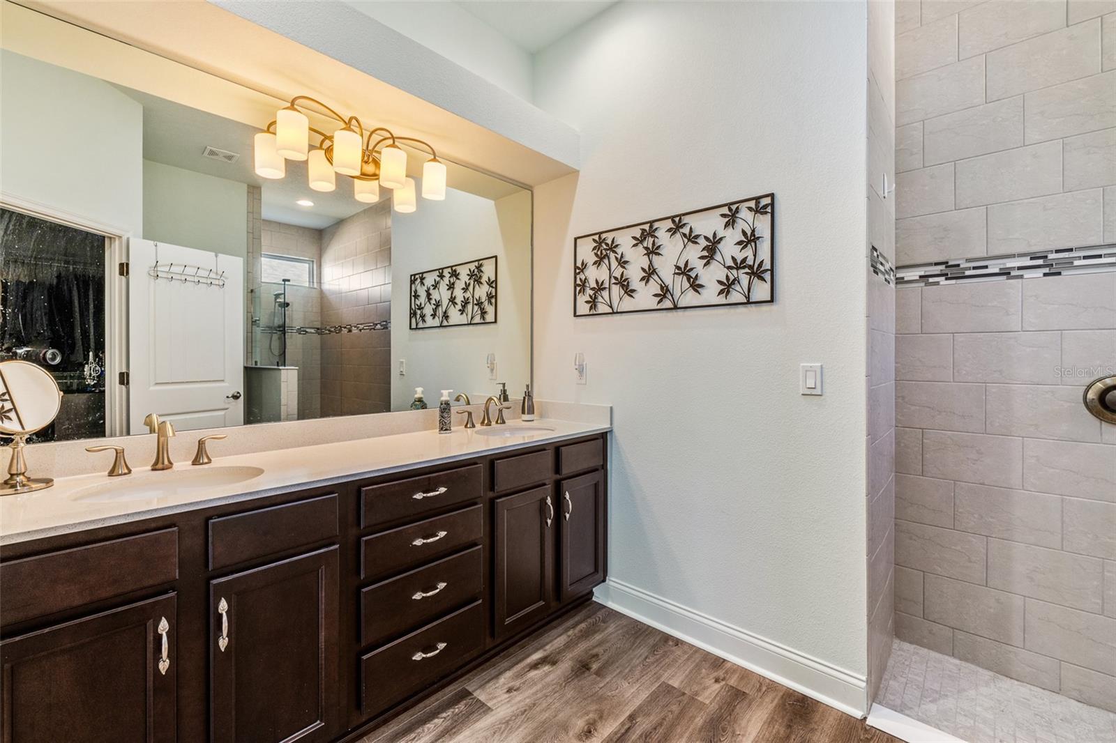 PALMS PH 1 - Residential