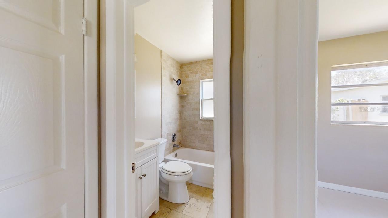 GREEN KEY ESTATES - Residential Lease