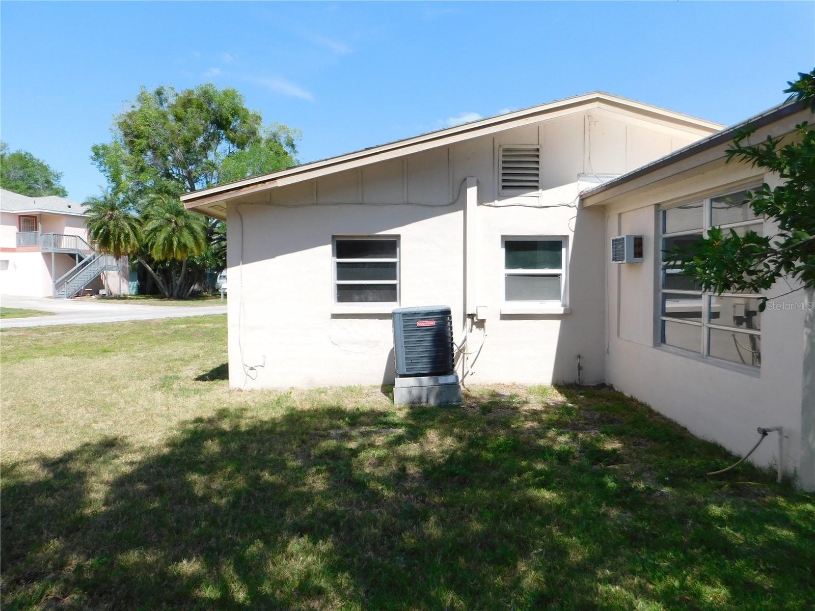 GREEN KEY ESTATES - Residential Lease