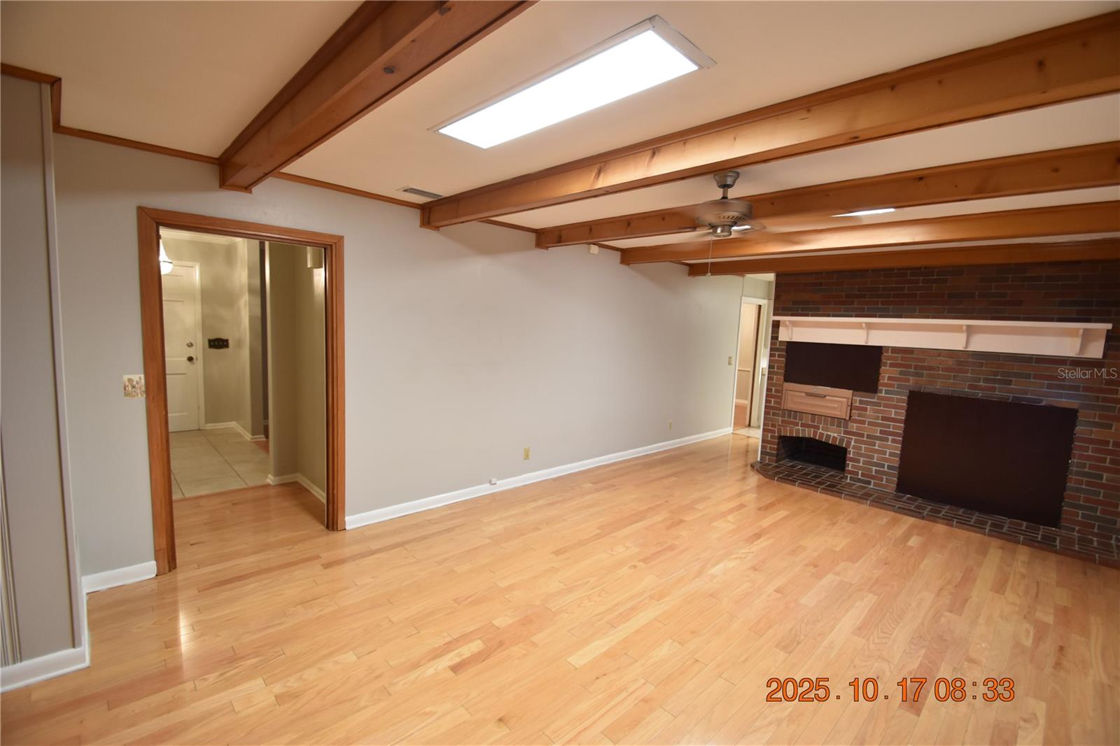 MARYLAND MANOR 2ND UNIT - Residential Lease