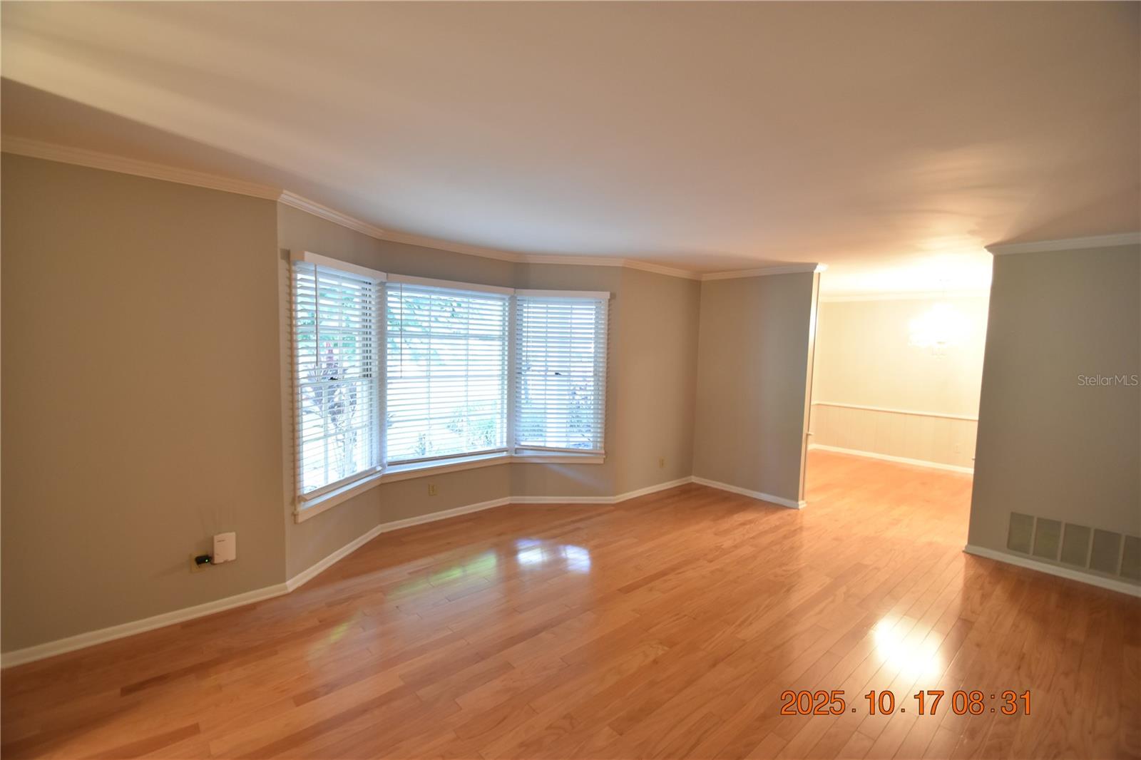 MARYLAND MANOR 2ND UNIT - Residential Lease