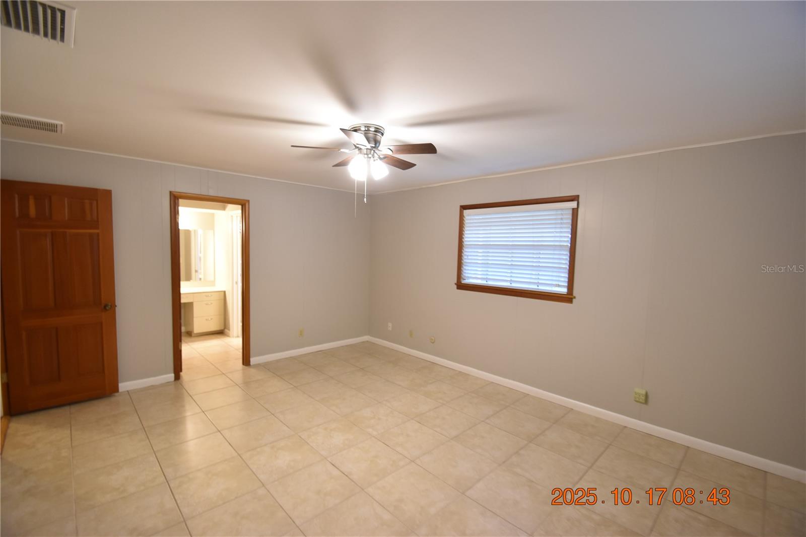 MARYLAND MANOR 2ND UNIT - Residential Lease