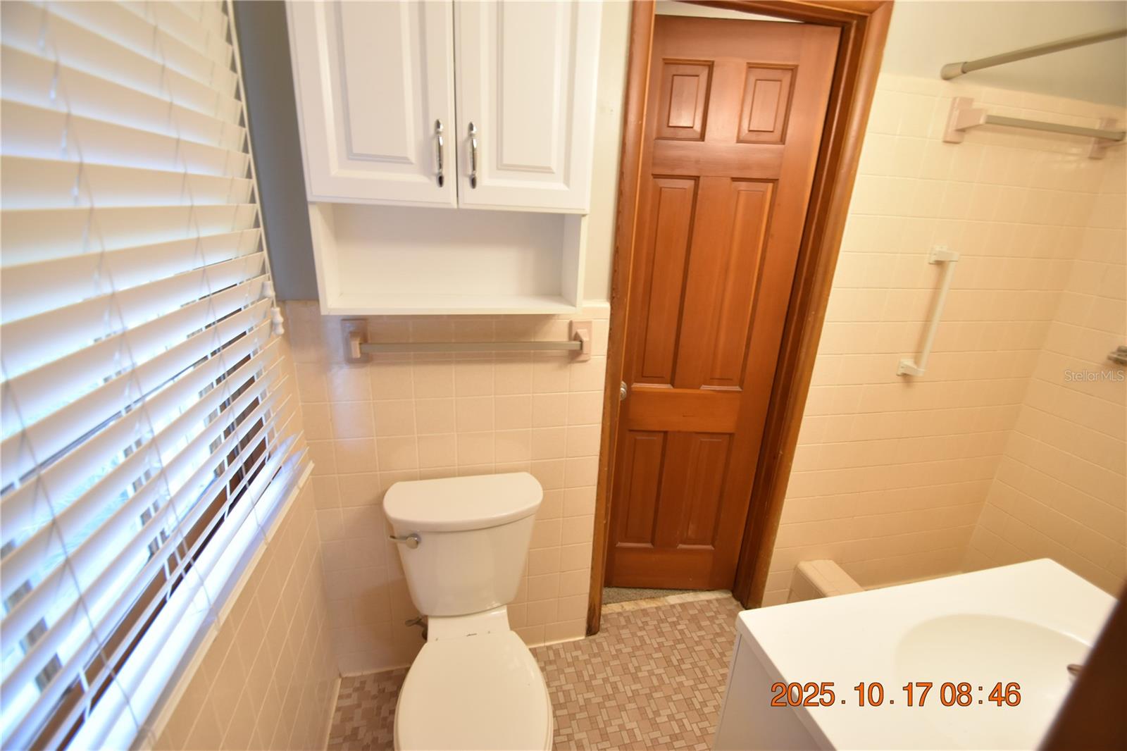 MARYLAND MANOR 2ND UNIT - Residential Lease