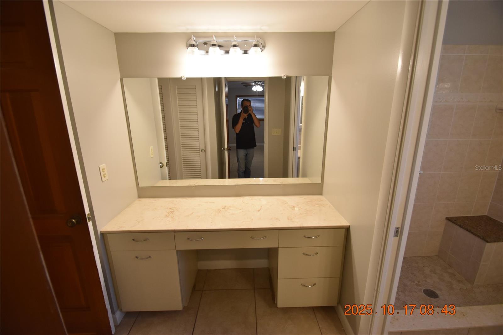 MARYLAND MANOR 2ND UNIT - Residential Lease