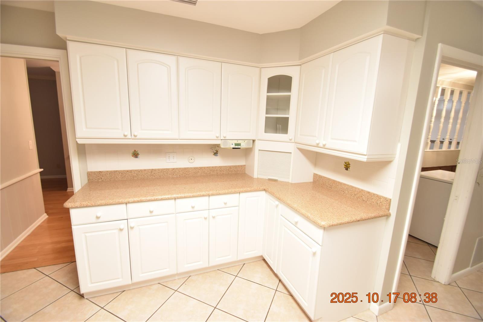 MARYLAND MANOR 2ND UNIT - Residential Lease