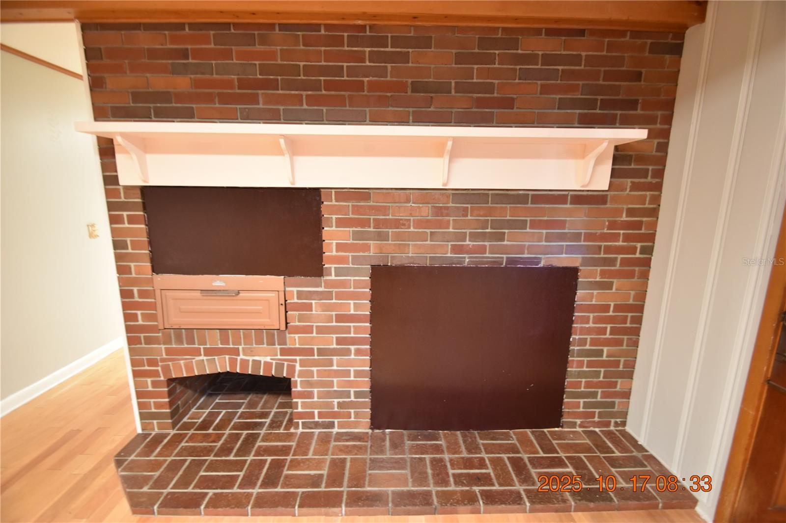 MARYLAND MANOR 2ND UNIT - Residential Lease