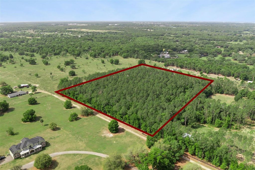 Photo of Lake Seneca Road, Eustis, FL 32726 (MLS # O6396951)