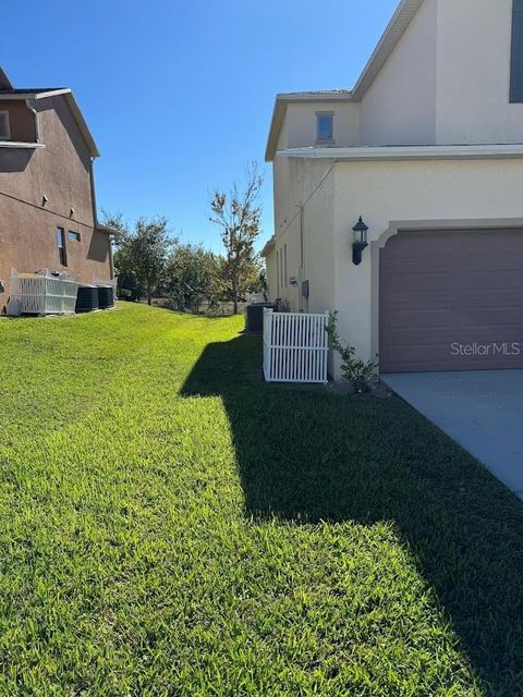 A home in MINNEOLA