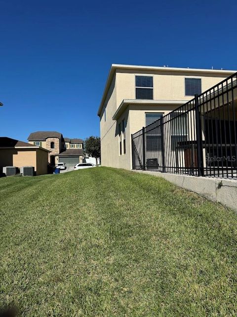 A home in MINNEOLA