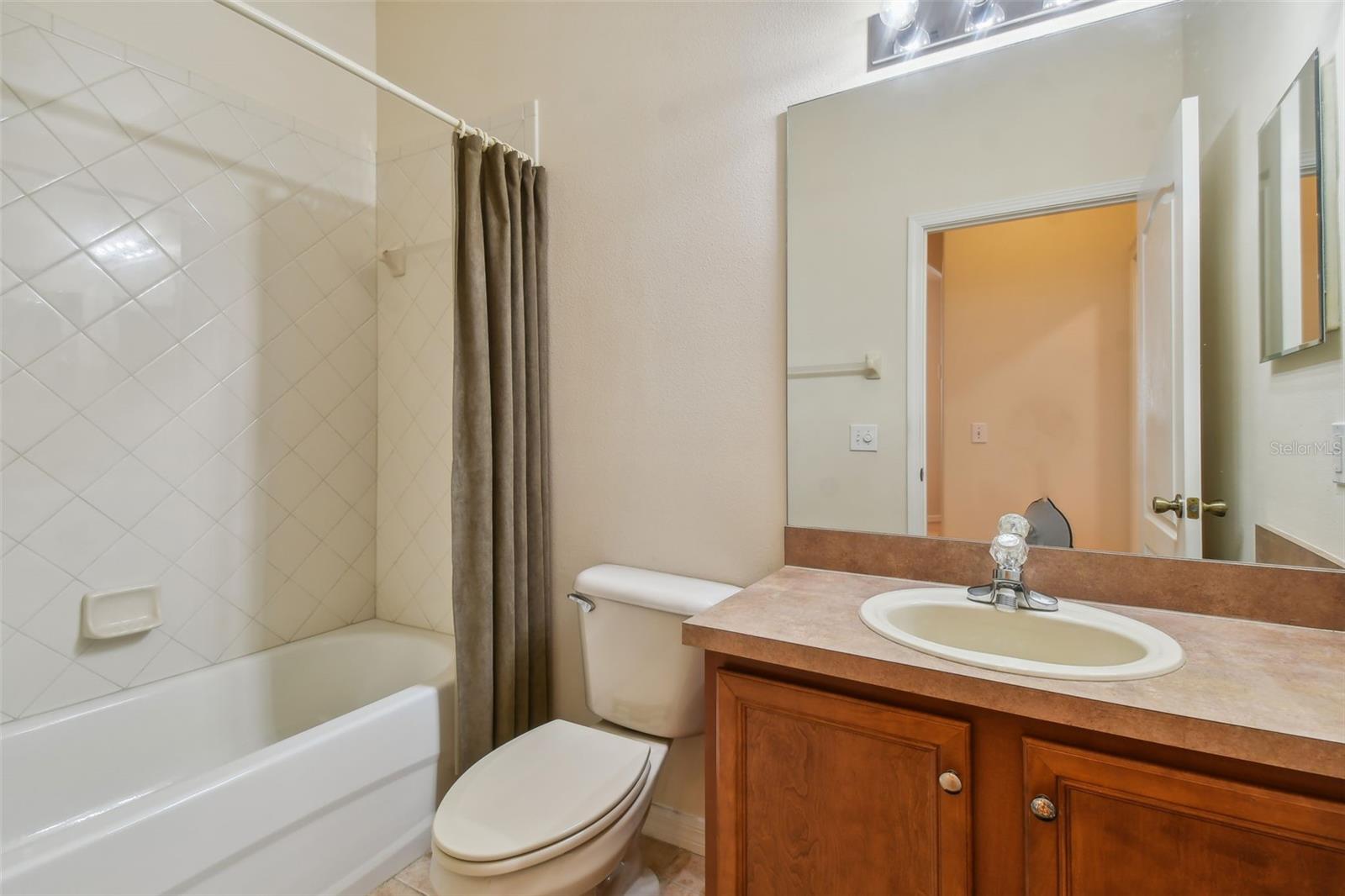 COVINGTON PARK PH 5A - Residential Lease