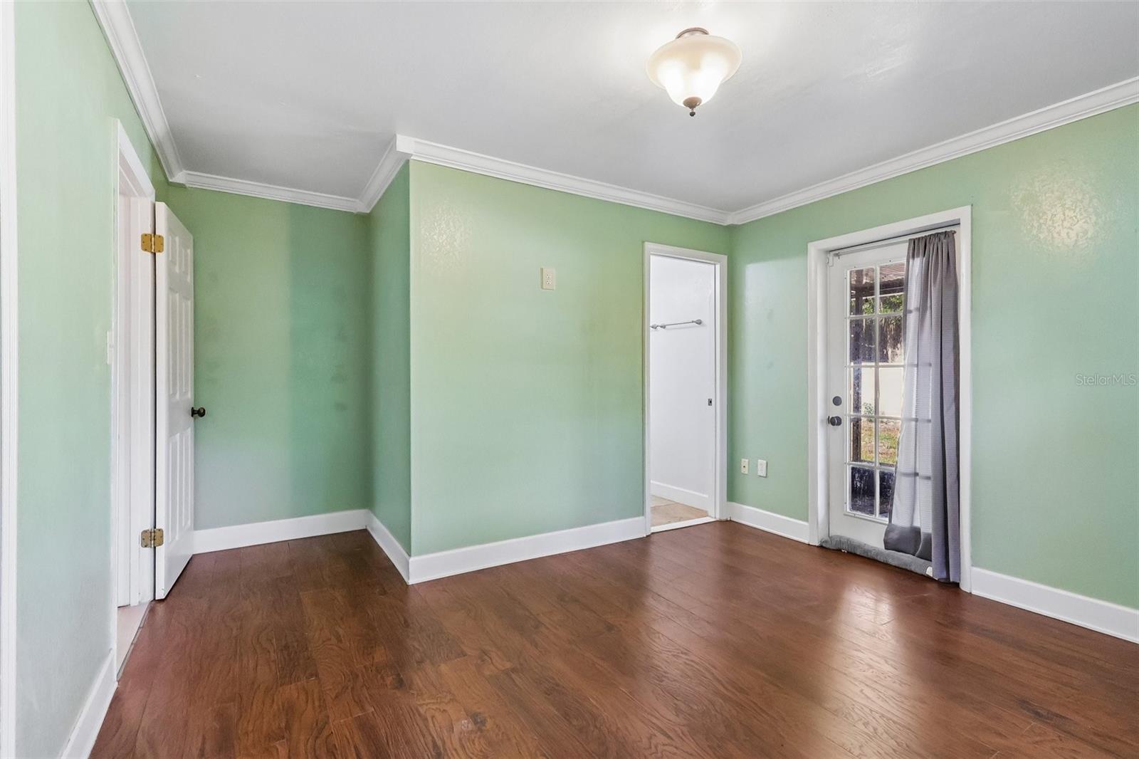 MOUNT DORA GULLERS HOMESTEAD - Residential