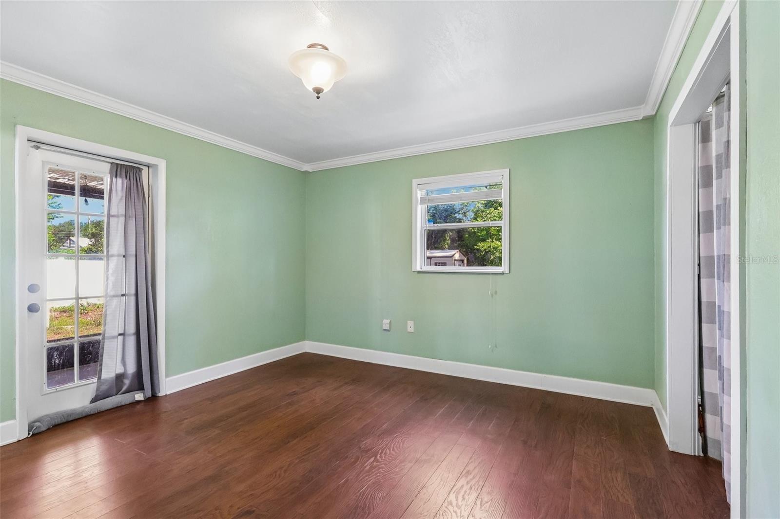 MOUNT DORA GULLERS HOMESTEAD - Residential