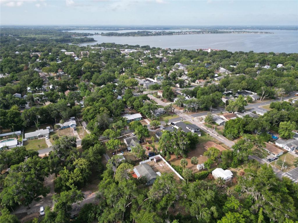 Photo of 321 E 11th Avenue, Mount Dora, FL 32757 (MLS # G5111756)