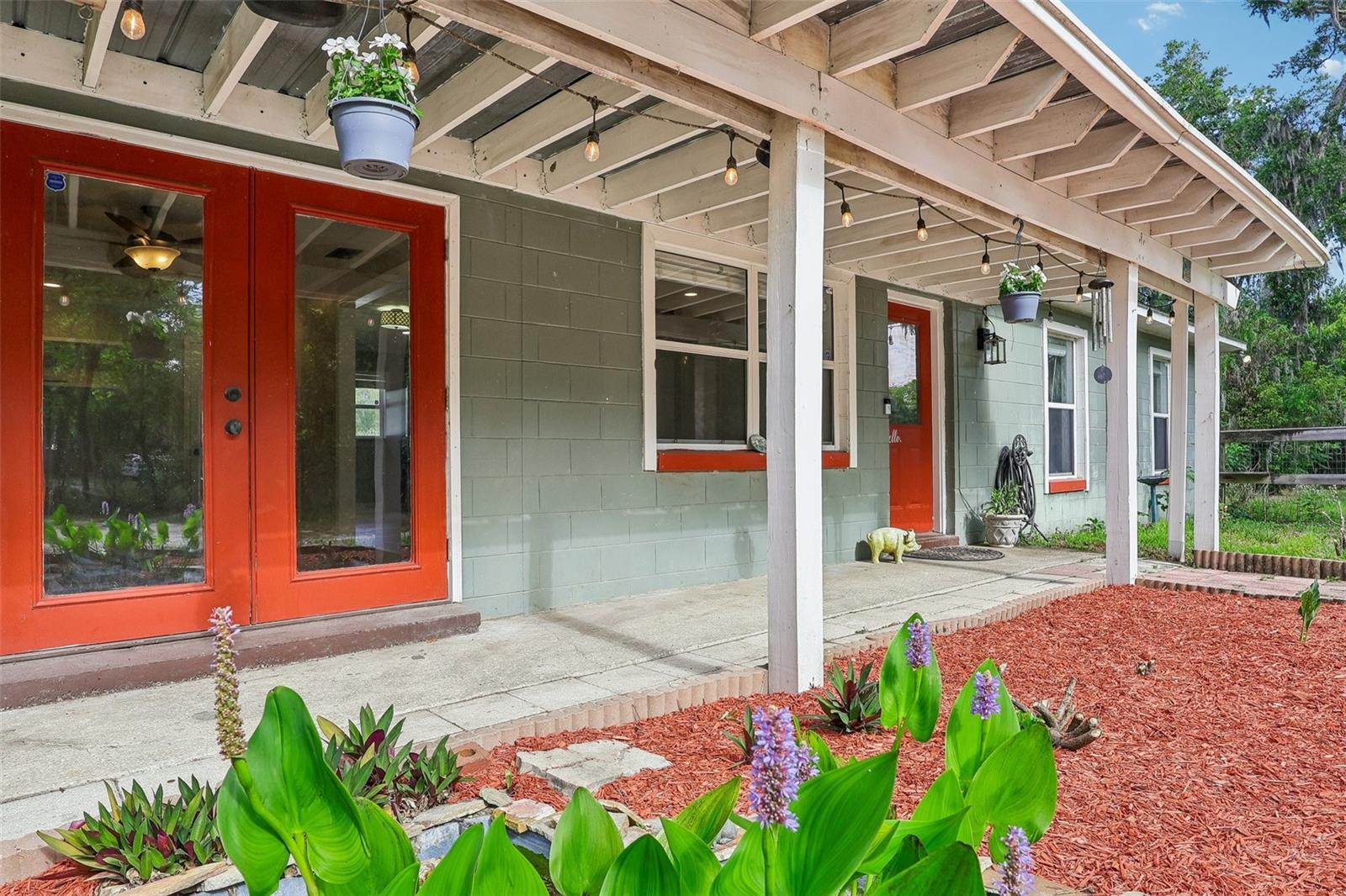 321 E 11TH AVENUE