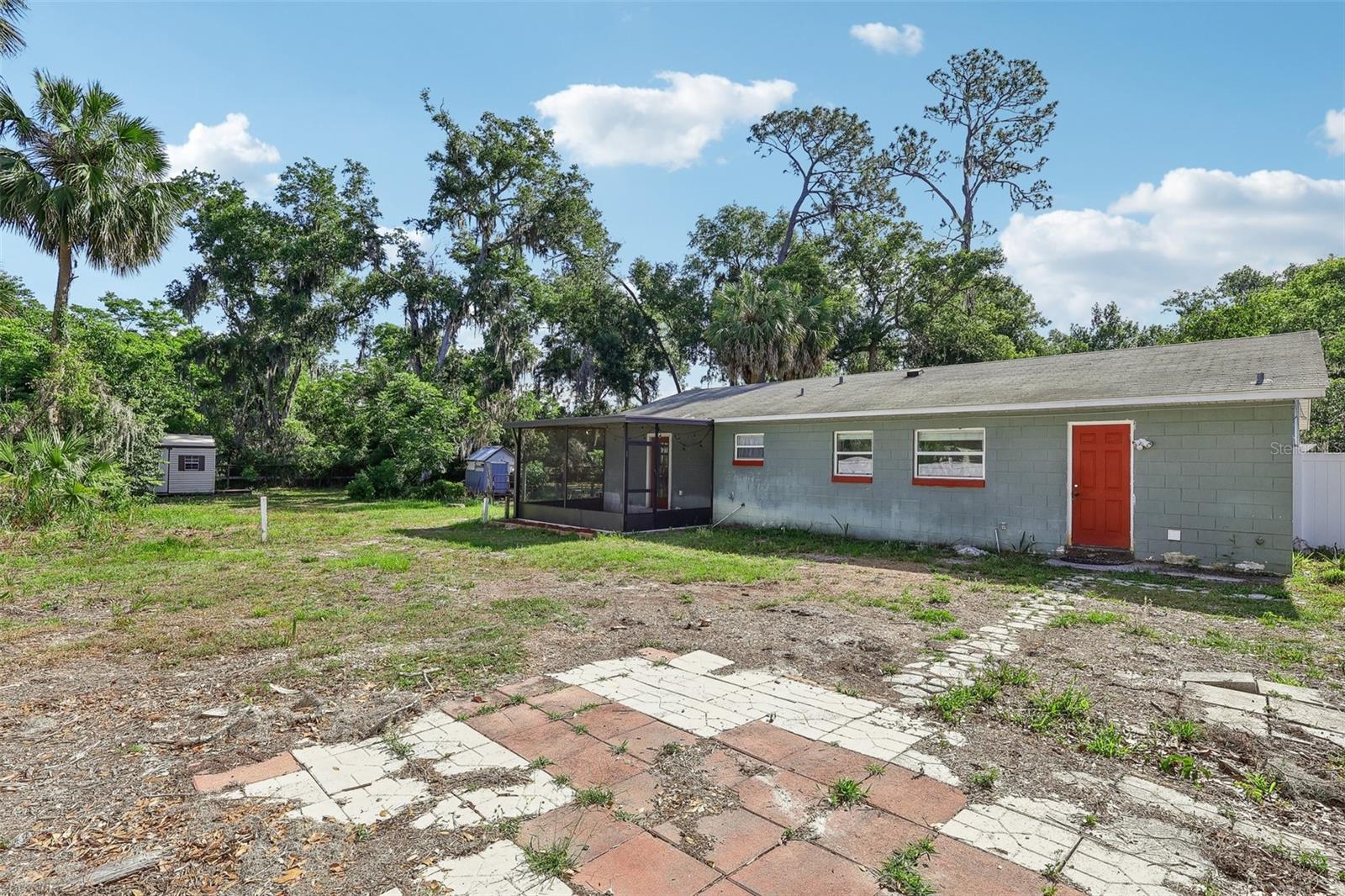 MOUNT DORA GULLERS HOMESTEAD - Residential