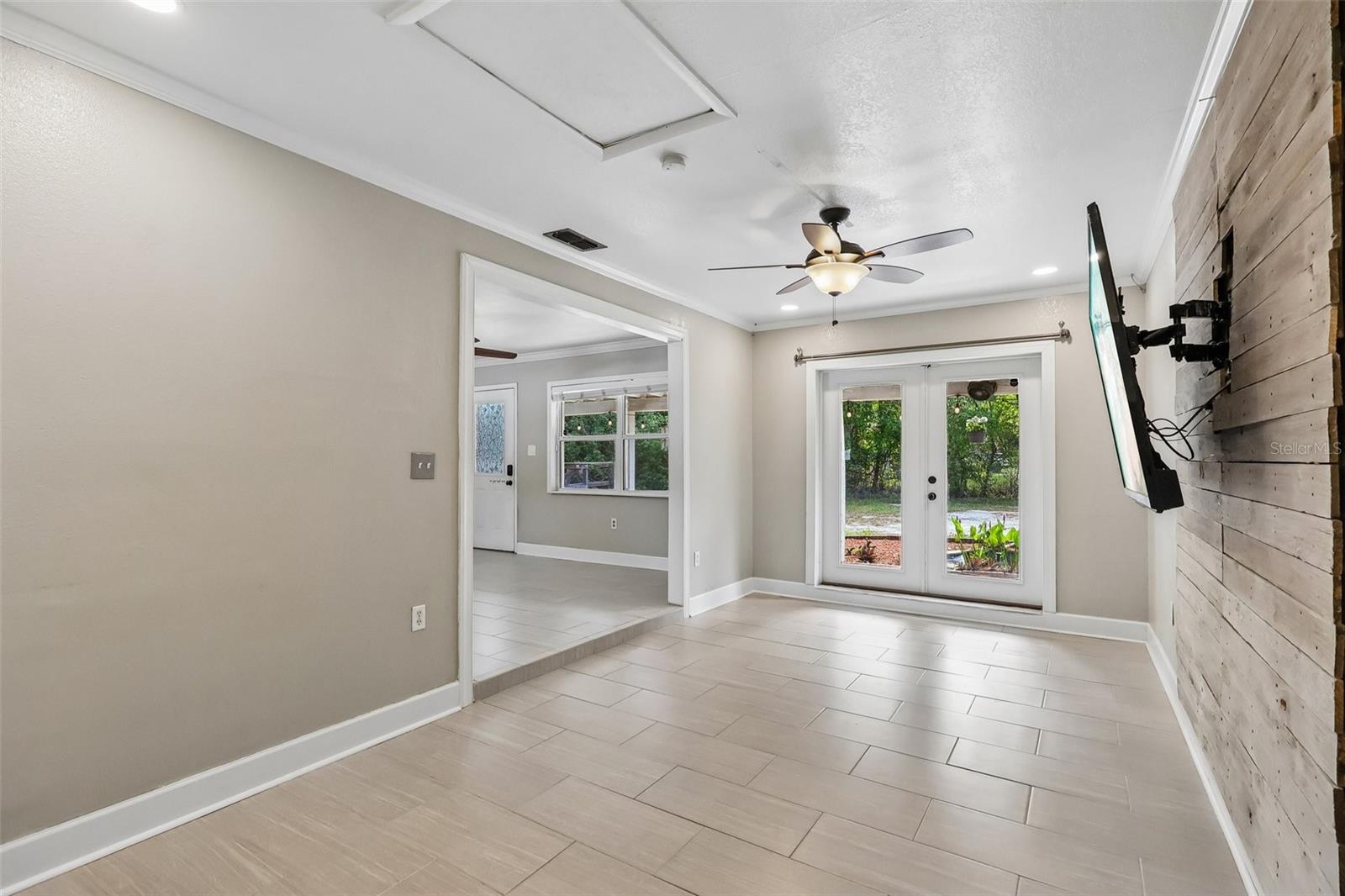 MOUNT DORA GULLERS HOMESTEAD - Residential