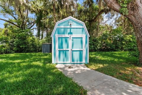 Tiny photo for 407 SW 1st Street, Crystal River, FL 34429 (MLS # OM704084)