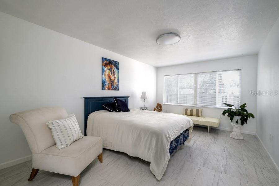 WHITNEY BEACH - Residential