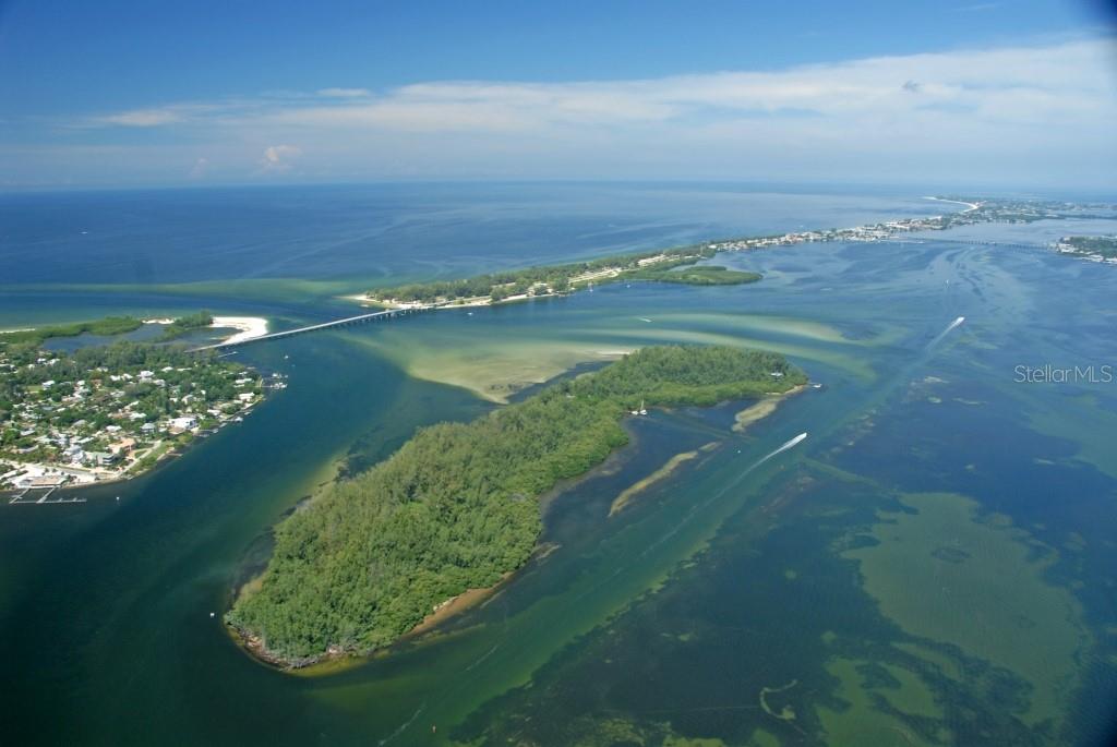 WHITNEY BEACH - Residential