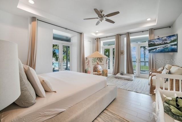 PART OF S 1/2 OF SW 1/4 LYING E OF US HIGHWAY 1 AS - Residential