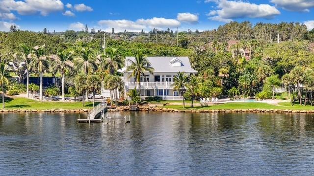 PART OF S 1/2 OF SW 1/4 LYING E OF US HIGHWAY 1 AS - Residential