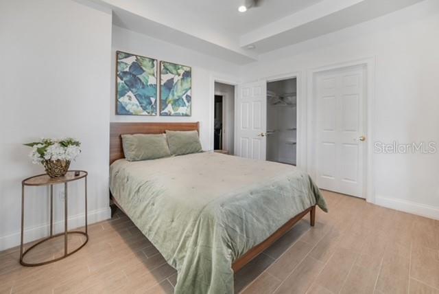 PART OF S 1/2 OF SW 1/4 LYING E OF US HIGHWAY 1 AS - Residential