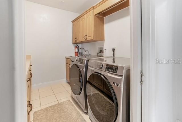 PART OF S 1/2 OF SW 1/4 LYING E OF US HIGHWAY 1 AS - Residential